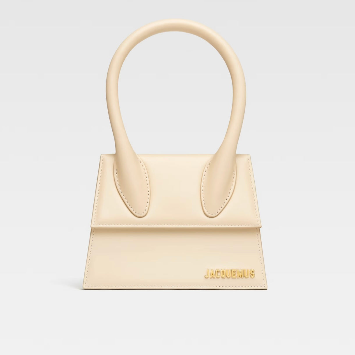 Jacquemus Le Chiquito Moyen Bag