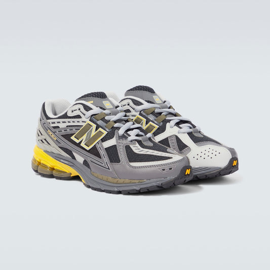 New Balance Men 1906R Sneakers