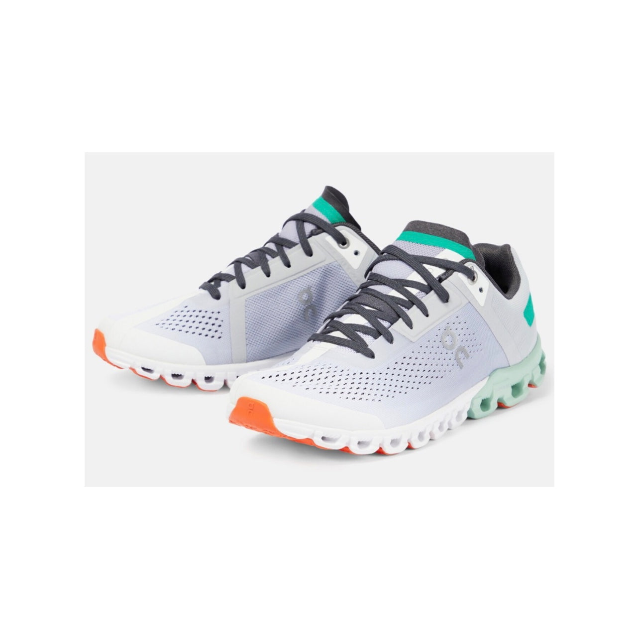 On Cloudflow Running Sneakers