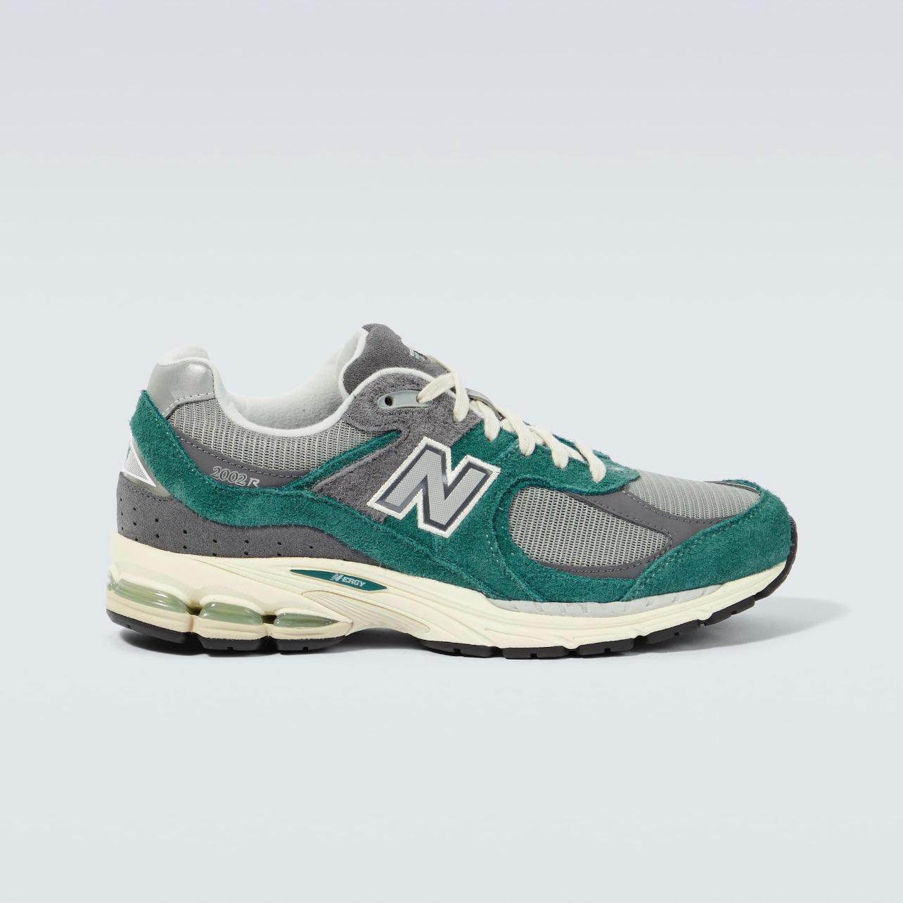 New Balance Men 2002R Sneakers