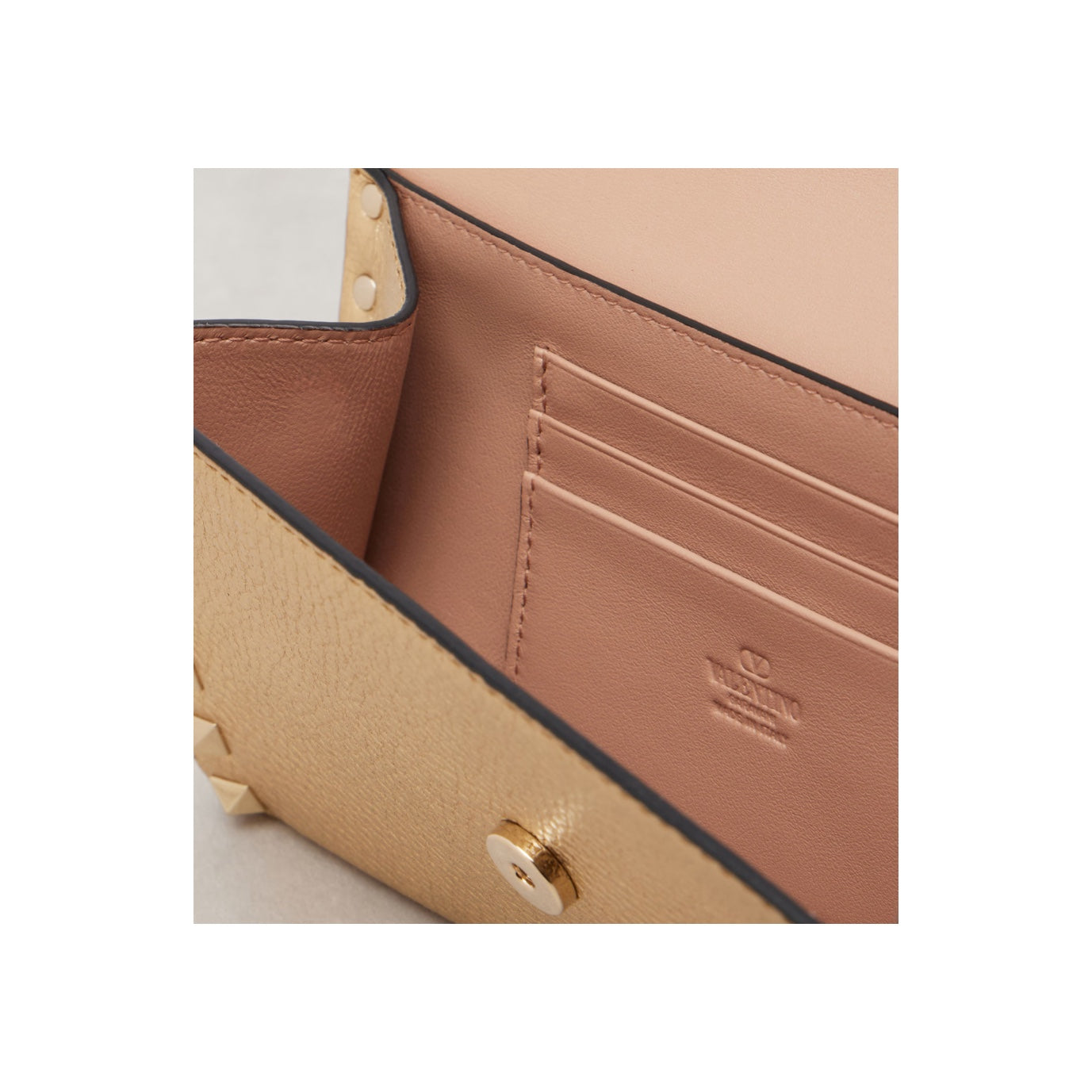 Valentino Rockstud Wallet Chain